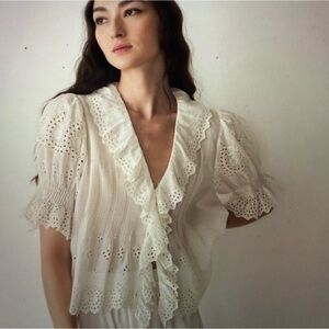Doen Henri Top in Salt Eyelet S